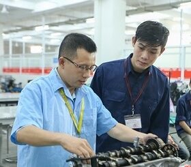 Kỹ sư Tiến Tới